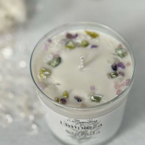 Vela de soja Limpieza Sagrada en color gris bruma con aroma fresco y purificante